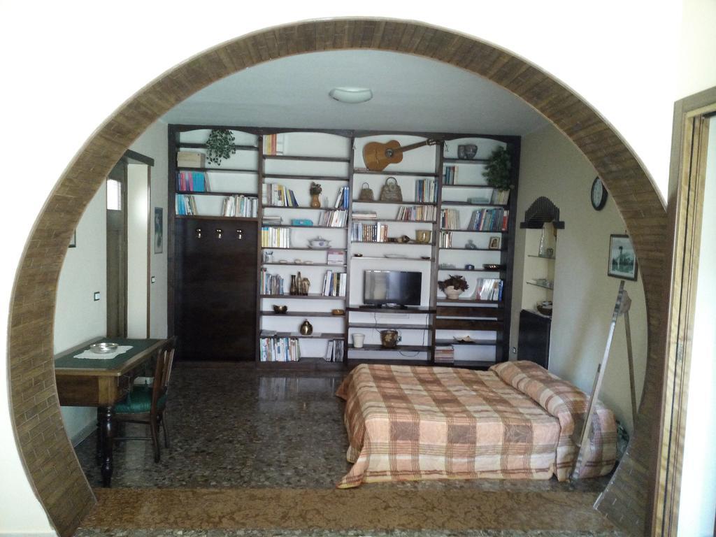 B&B A Casa Di Nonna Fondi Extérieur photo
